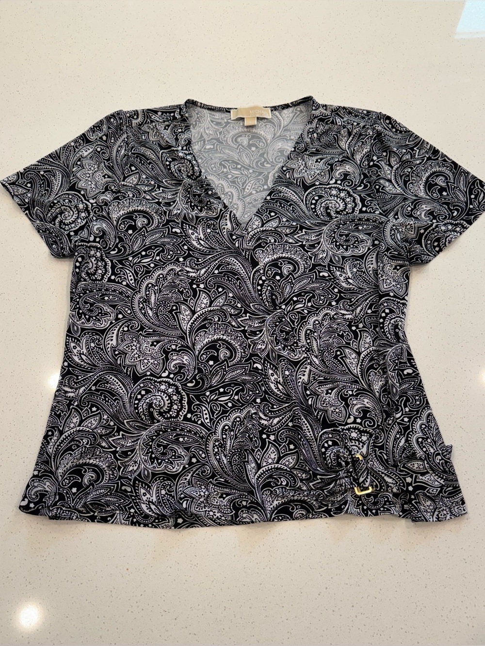 Michael Kors Black & White Paisley Short Sleeve Wrap Top Size L Gold Hardware